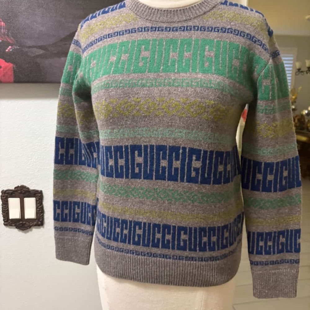 New Gucci kids size 10 Gray and Blue Logo Crewneck Sweater fits women’s xs & s
